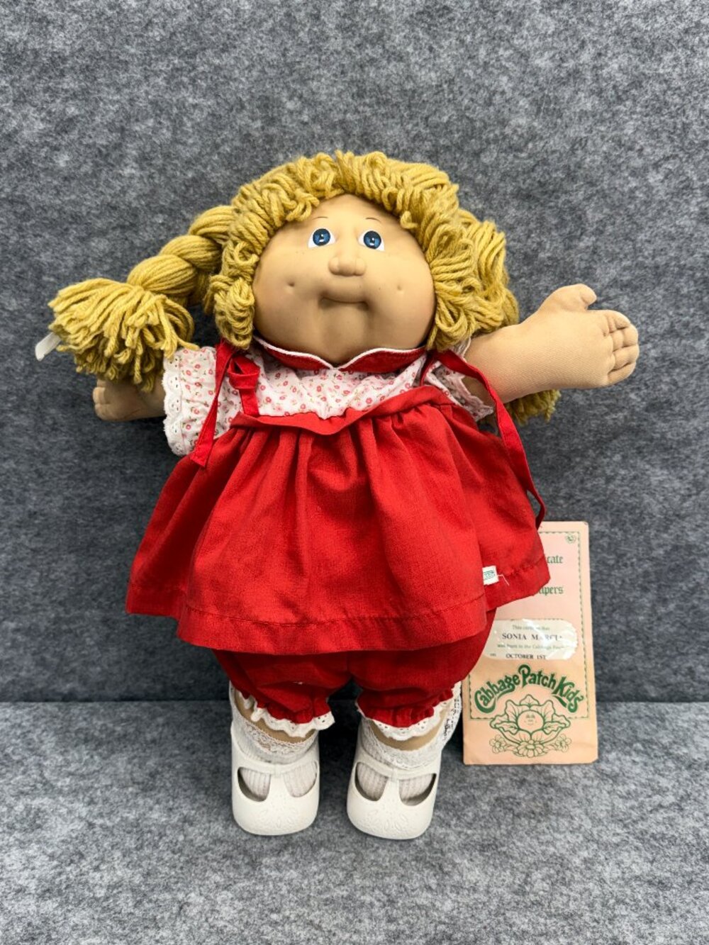 Vintage 1984 Cabbage Patch Kids Doll w/Birth Certificate Blonde Hair Blue Eyes